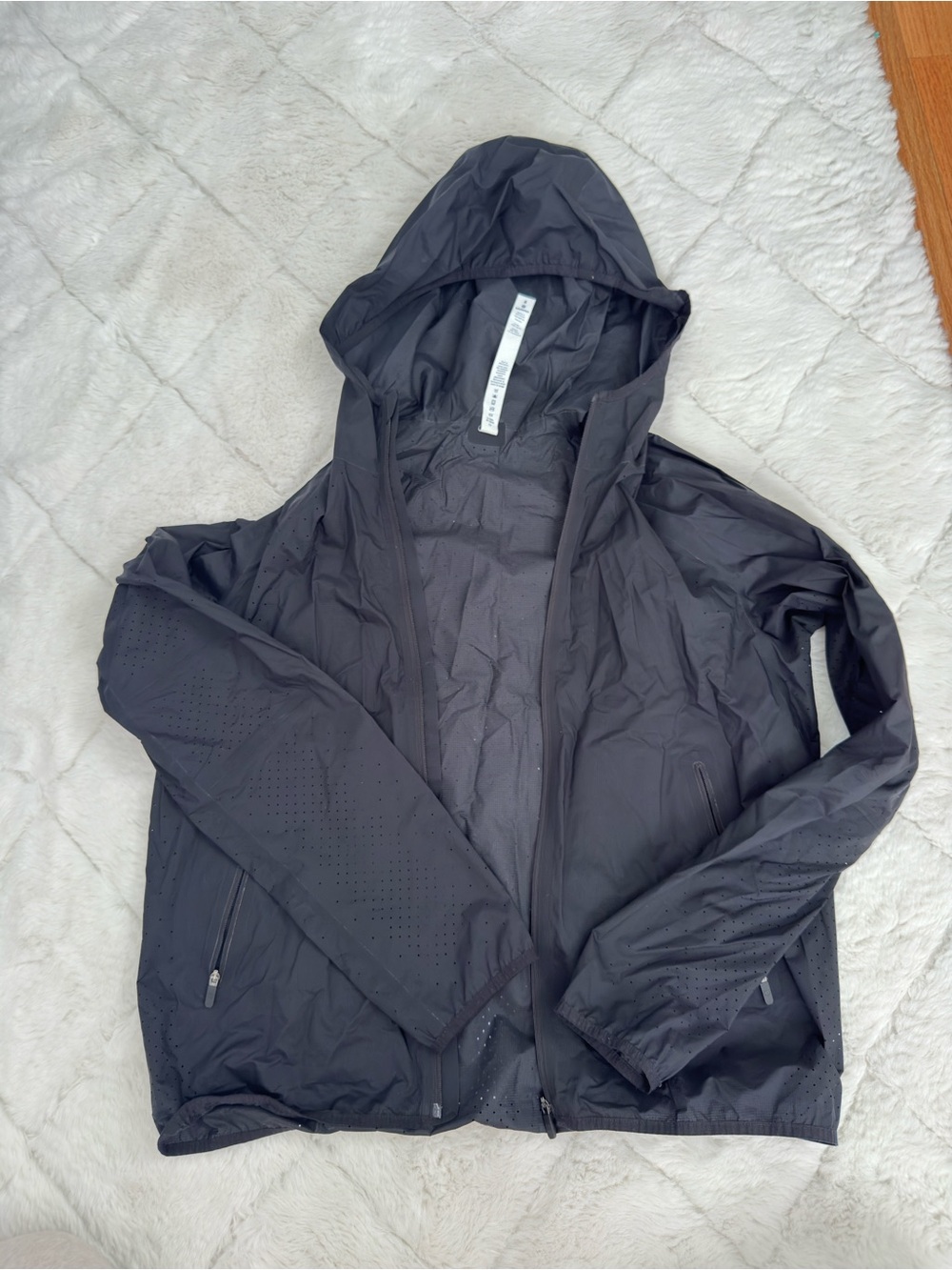 Lululemon light windbreaker